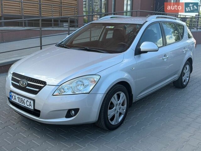Серый Киа Сид, объемом двигателя 1.59 л и пробегом 225 тыс. км за 5500 $, фото 1 на Automoto.ua