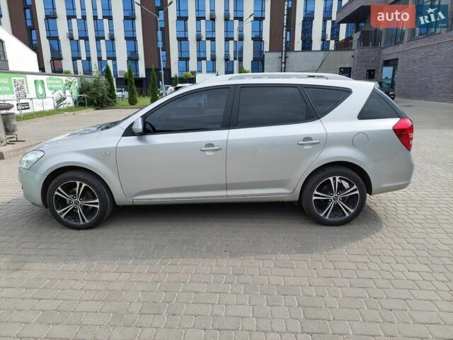 Серый Киа Сид, объемом двигателя 1.6 л и пробегом 250 тыс. км за 4950 $, фото 1 на Automoto.ua