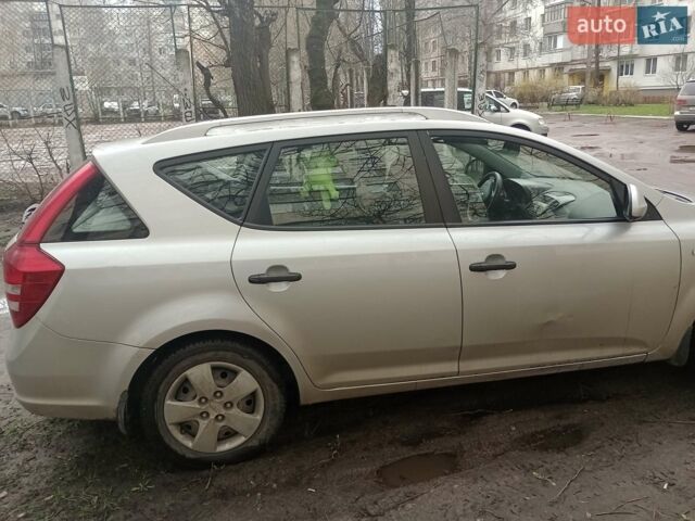 Сірий Кіа Сід, об'ємом двигуна 2 л та пробігом 288 тис. км за 5500 $, фото 1 на Automoto.ua