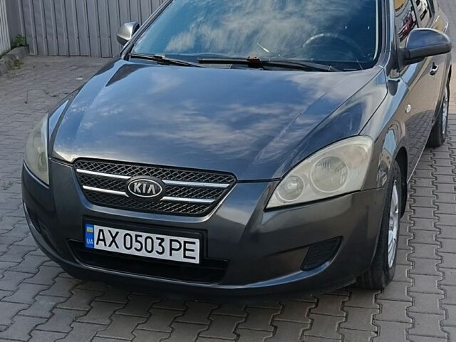 Серый Киа Сид, объемом двигателя 1.6 л и пробегом 265 тыс. км за 5109 $, фото 1 на Automoto.ua