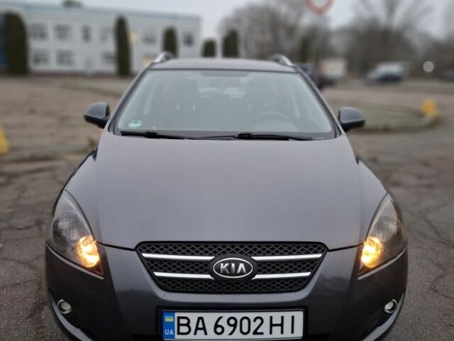 Серый Киа Сид, объемом двигателя 1.4 л и пробегом 228 тыс. км за 6200 $, фото 1 на Automoto.ua