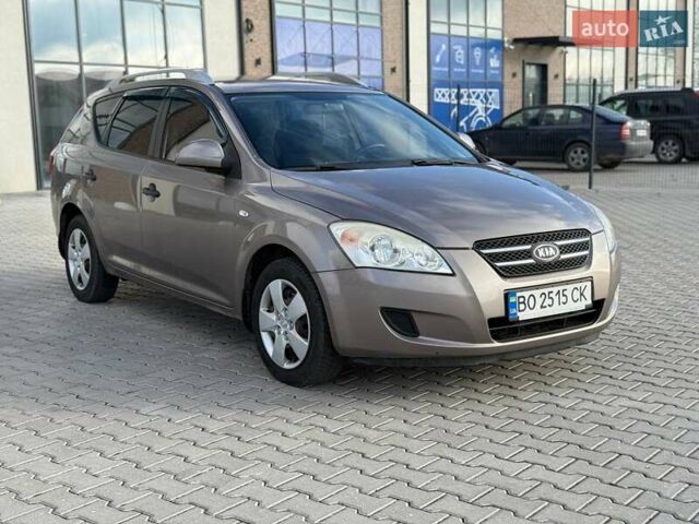 Серый Киа Сид, объемом двигателя 1.6 л и пробегом 247 тыс. км за 5999 $, фото 1 на Automoto.ua