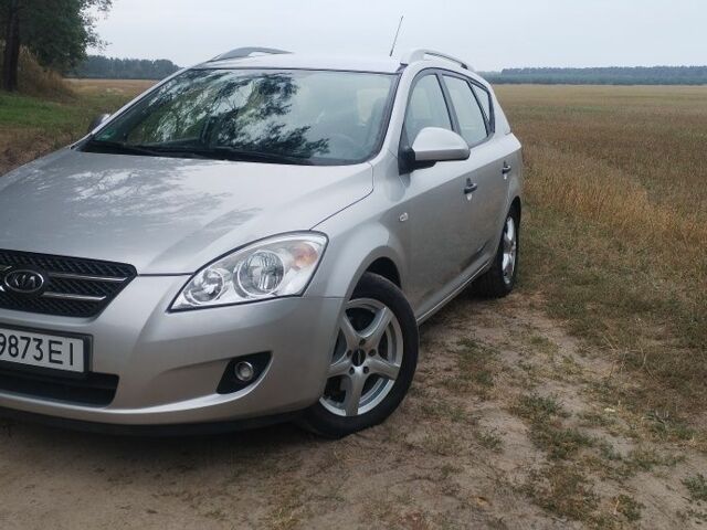 Сірий Кіа Сід, об'ємом двигуна 1.4 л та пробігом 205 тис. км за 6220 $, фото 1 на Automoto.ua