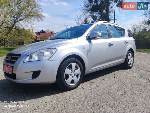 Серый Киа Сид, объемом двигателя 1.6 л и пробегом 196 тыс. км за 5500 $, фото 1 на Automoto.ua