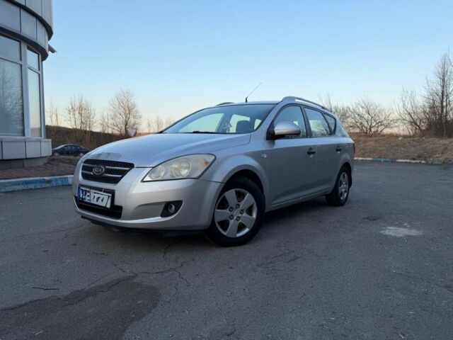 Сірий Кіа Сід, об'ємом двигуна 2 л та пробігом 280 тис. км за 2650 $, фото 1 на Automoto.ua