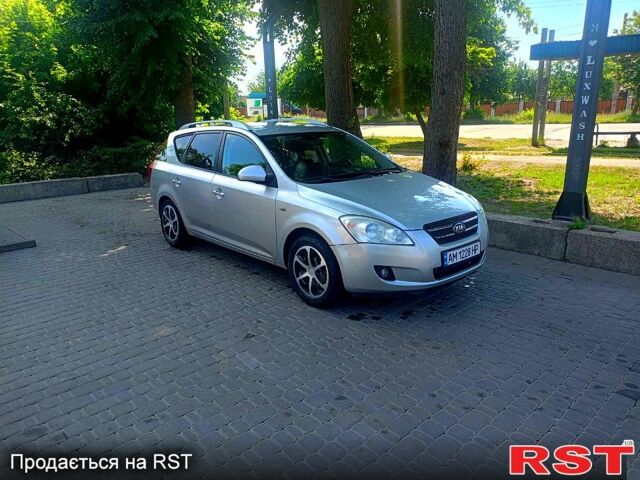 Серый Киа Сид, объемом двигателя 1.6 л и пробегом 0 тыс. км за 4800 $, фото 1 на Automoto.ua