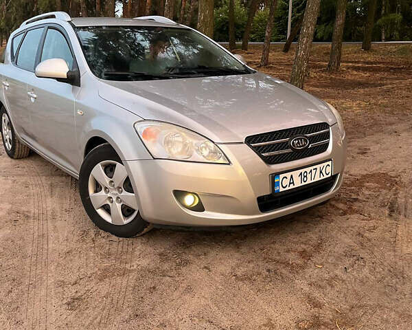 Сірий Кіа Сід, об'ємом двигуна 2.02 л та пробігом 196 тис. км за 7300 $, фото 1 на Automoto.ua