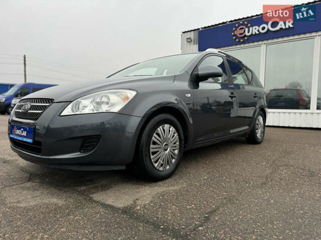 Серый Киа Сид, объемом двигателя 1.6 л и пробегом 216 тыс. км за 7300 $, фото 1 на Automoto.ua