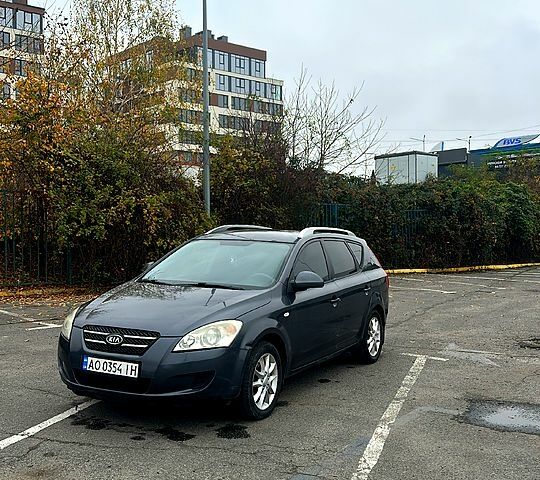 Серый Киа Сид, объемом двигателя 1.4 л и пробегом 258 тыс. км за 4599 $, фото 1 на Automoto.ua
