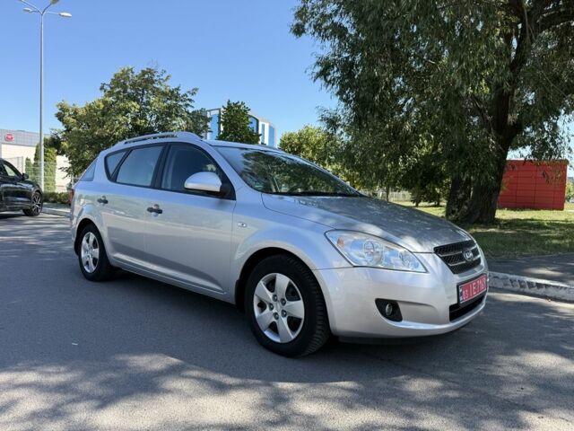 Серый Киа Сид, объемом двигателя 1.4 л и пробегом 180 тыс. км за 6528 $, фото 1 на Automoto.ua