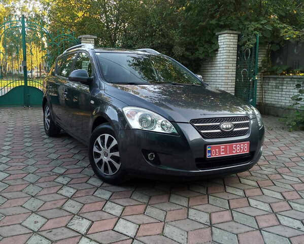 Серый Киа Сид, объемом двигателя 1.6 л и пробегом 114 тыс. км за 7900 $, фото 1 на Automoto.ua