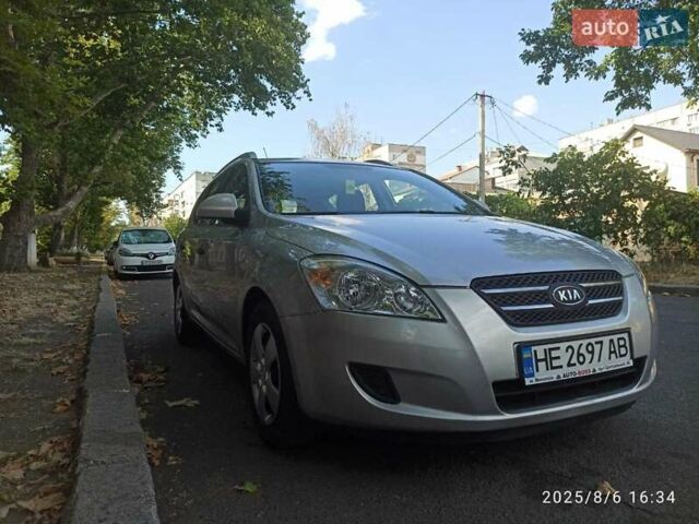 Серый Киа Сид, объемом двигателя 1.6 л и пробегом 229 тыс. км за 6499 $, фото 1 на Automoto.ua