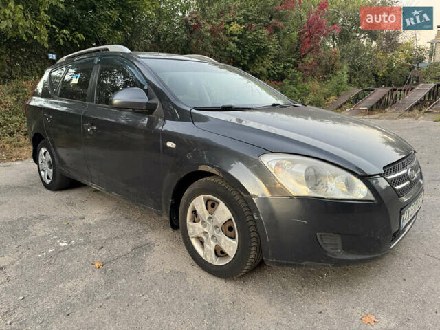 Серый Киа Сид, объемом двигателя 1.6 л и пробегом 270 тыс. км за 2650 $, фото 1 на Automoto.ua