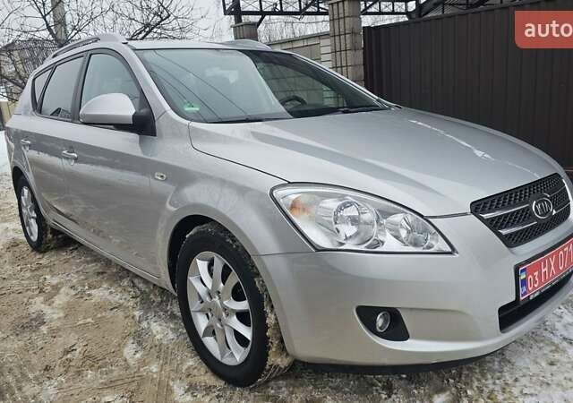 Серый Киа Сид, объемом двигателя 1.59 л и пробегом 225 тыс. км за 6800 $, фото 1 на Automoto.ua