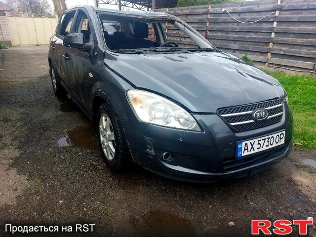 Сірий Кіа Сід, об'ємом двигуна 1.6 л та пробігом 150 тис. км за 1500 $, фото 1 на Automoto.ua