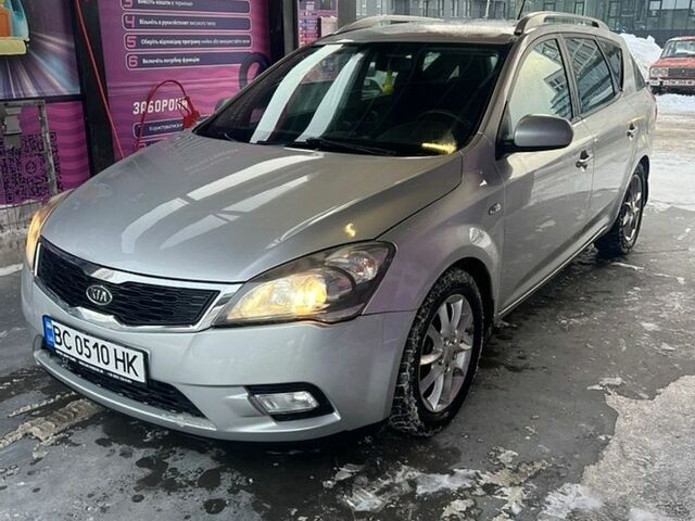 Сірий Кіа Сід, об'ємом двигуна 1.59 л та пробігом 165 тис. км за 5500 $, фото 1 на Automoto.ua