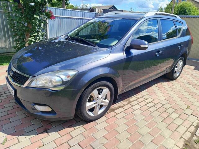 Серый Киа Сид, объемом двигателя 0 л и пробегом 295 тыс. км за 5900 $, фото 1 на Automoto.ua