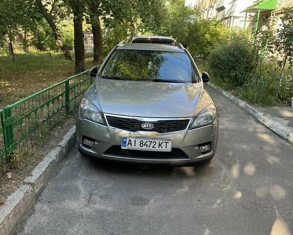 Серый Киа Сид, объемом двигателя 1.58 л и пробегом 336 тыс. км за 5250 $, фото 1 на Automoto.ua