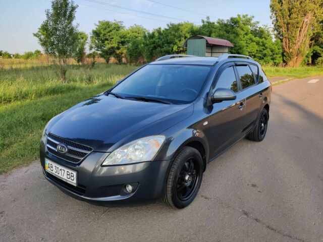 Серый Киа Сид, объемом двигателя 1.6 л и пробегом 256 тыс. км за 5999 $, фото 1 на Automoto.ua
