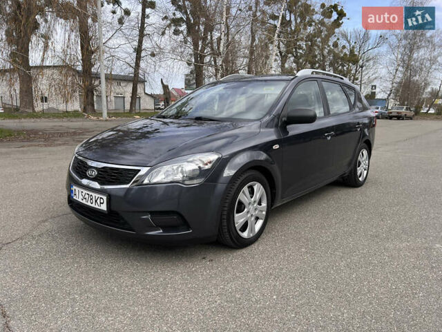 Серый Киа Сид, объемом двигателя 1.6 л и пробегом 299 тыс. км за 6200 $, фото 1 на Automoto.ua