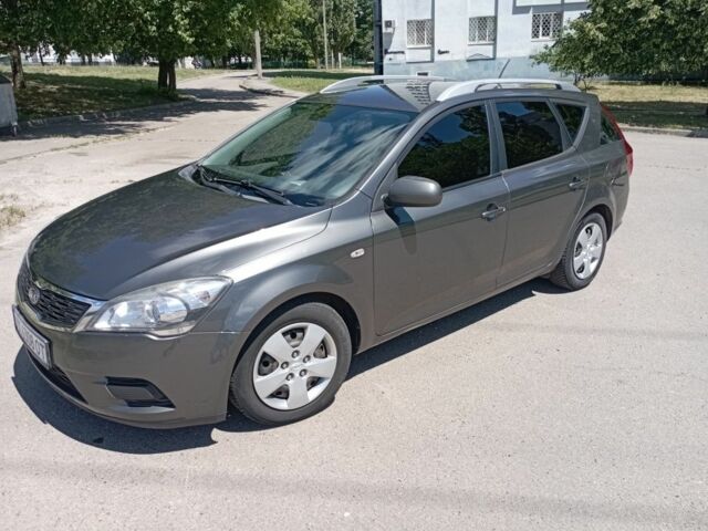 Сірий Кіа Сід, об'ємом двигуна 1.4 л та пробігом 237 тис. км за 7195 $, фото 1 на Automoto.ua