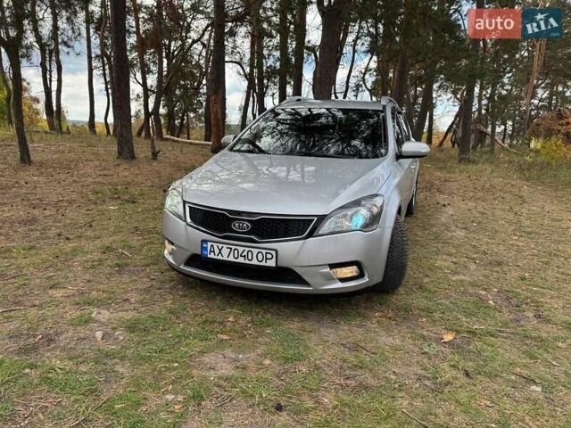 Серый Киа Сид, объемом двигателя 1.6 л и пробегом 313 тыс. км за 6500 $, фото 1 на Automoto.ua