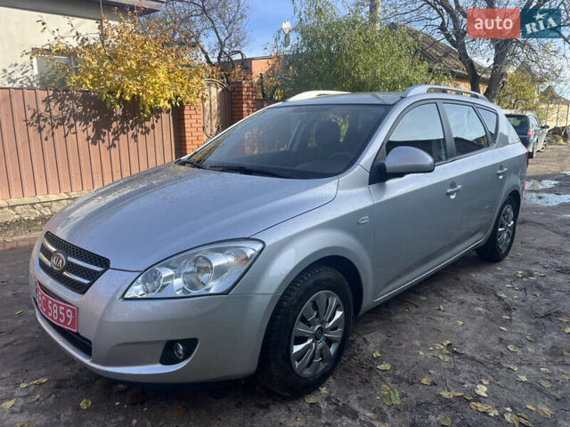Кіа Сід 2009 у Ахтырке на Automoto.ua Сірий Кіа Сід, об'ємом двигуна 1.6 л та пробігом 226 тис. км за 6445 $, фото 1 на Automoto.ua