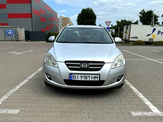 Серый Киа Сид, объемом двигателя 2 л и пробегом 181 тыс. км за 6300 $, фото 1 на Automoto.ua