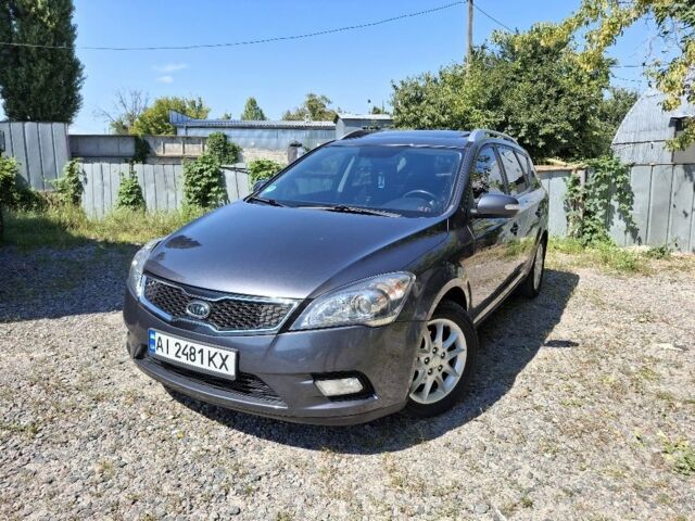 Киа Сид 2009 в Белой Церкве на Automoto.ua Серый Киа Сид, объемом двигателя 1.6 л и пробегом 234 тыс. км за 8250 $, фото 1 на Automoto.ua