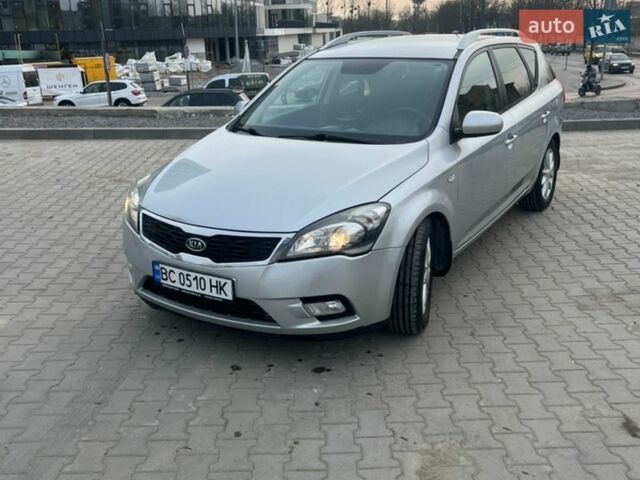 Сірий Кіа Сід, об'ємом двигуна 1.59 л та пробігом 162 тис. км за 5400 $, фото 1 на Automoto.ua