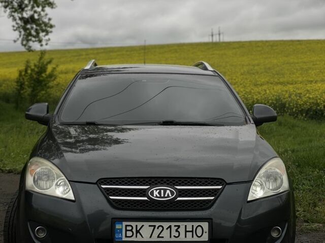 Серый Киа Сид, объемом двигателя 1.6 л и пробегом 180 тыс. км за 5200 $, фото 1 на Automoto.ua