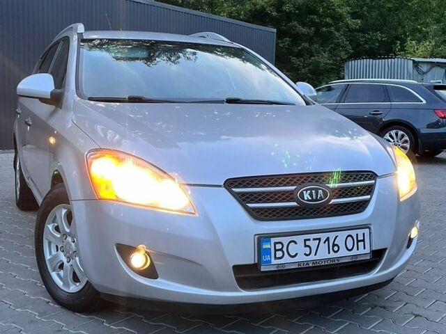 Сірий Кіа Сід, об'ємом двигуна 1.99 л та пробігом 325 тис. км за 4800 $, фото 1 на Automoto.ua