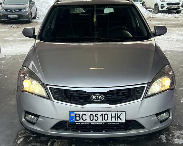 Сірий Кіа Сід, об'ємом двигуна 1.59 л та пробігом 159 тис. км за 5300 $, фото 1 на Automoto.ua