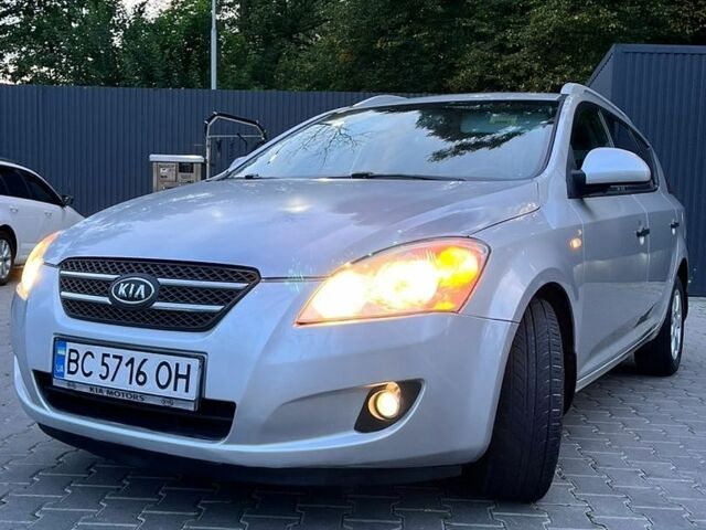 Серый Киа Сид, объемом двигателя 2.02 л и пробегом 325 тыс. км за 4850 $, фото 1 на Automoto.ua