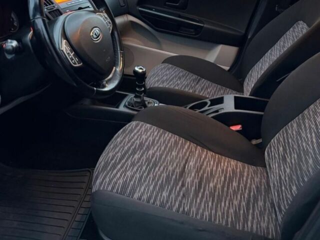 Серый Киа Сид, объемом двигателя 1.4 л и пробегом 204 тыс. км за 5950 $, фото 1 на Automoto.ua