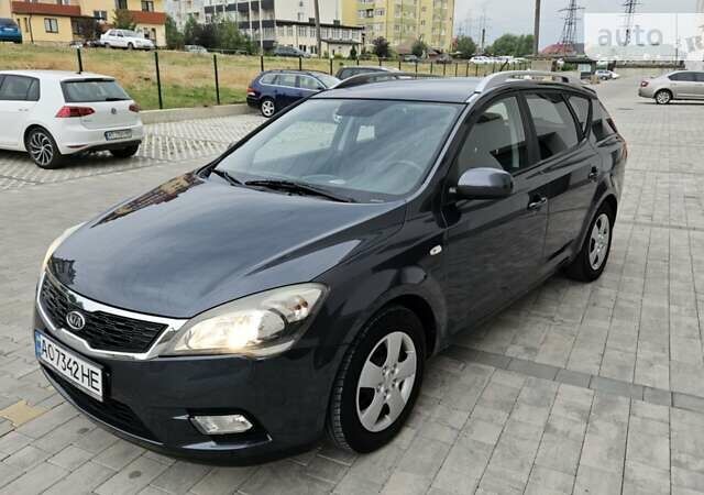 Сірий Кіа Сід, об'ємом двигуна 1.6 л та пробігом 242 тис. км за 5700 $, фото 1 на Automoto.ua