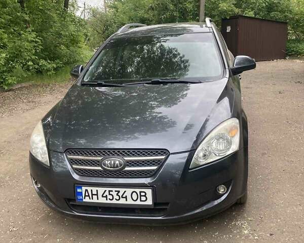 Серый Киа Сид, объемом двигателя 1.58 л и пробегом 261 тыс. км за 6200 $, фото 1 на Automoto.ua
