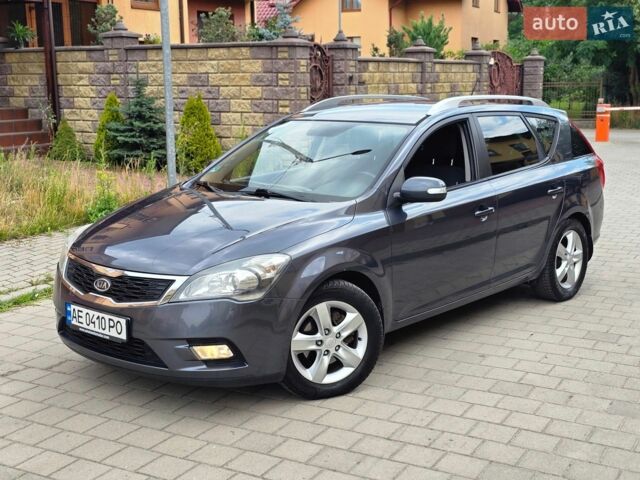 Сірий Кіа Сід, об'ємом двигуна 1.58 л та пробігом 194 тис. км за 5850 $, фото 1 на Automoto.ua