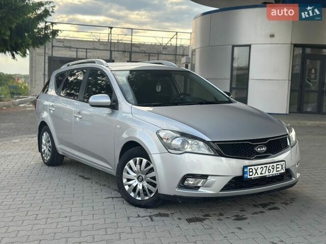 Серый Киа Сид, объемом двигателя 1.6 л и пробегом 224 тыс. км за 5500 $, фото 1 на Automoto.ua
