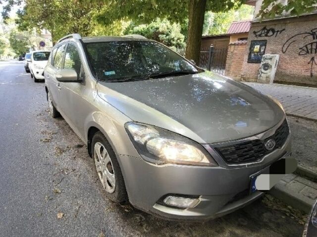 Сірий Кіа Сід, об'ємом двигуна 1.6 л та пробігом 303 тис. км за 3106 $, фото 1 на Automoto.ua