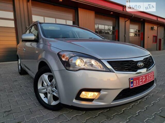 Серый Киа Сид, объемом двигателя 1.4 л и пробегом 204 тыс. км за 5450 $, фото 1 на Automoto.ua