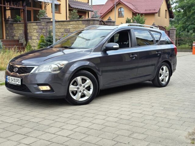 Серый Киа Сид, объемом двигателя 1.6 л и пробегом 193 тыс. км за 5884 $, фото 1 на Automoto.ua