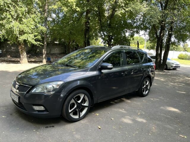 Серый Киа Сид, объемом двигателя 1.6 л и пробегом 255 тыс. км за 6202 $, фото 1 на Automoto.ua