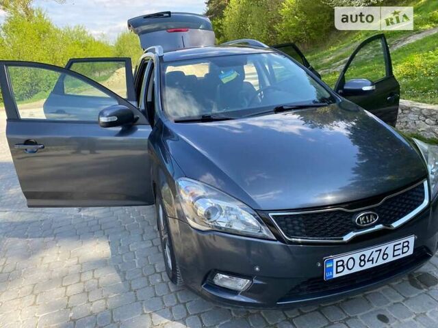 Серый Киа Сид, объемом двигателя 1.6 л и пробегом 260 тыс. км за 6900 $, фото 1 на Automoto.ua