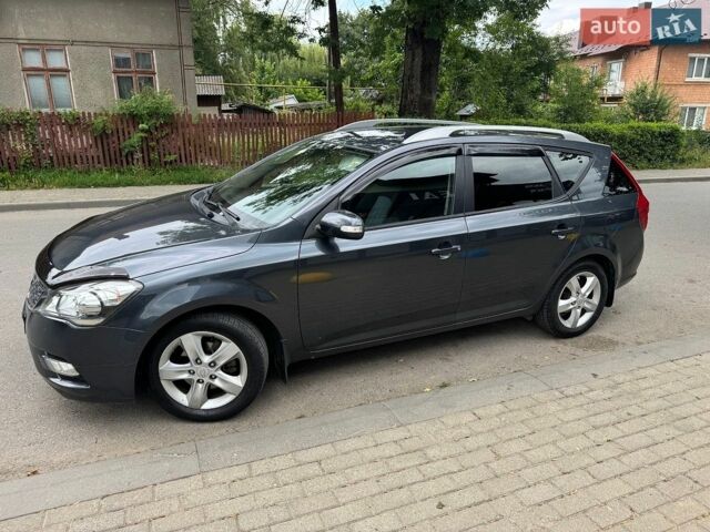 Сірий Кіа Сід, об'ємом двигуна 1.4 л та пробігом 165 тис. км за 6500 $, фото 1 на Automoto.ua