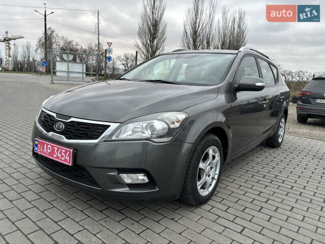 Серый Киа Сид, объемом двигателя 1.6 л и пробегом 187 тыс. км за 7200 $, фото 1 на Automoto.ua