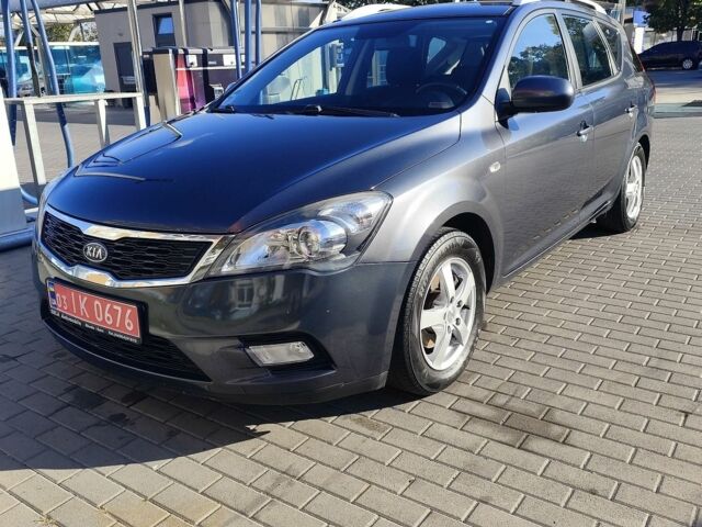 Серый Киа Сид, объемом двигателя 1.4 л и пробегом 193 тыс. км за 6100 $, фото 1 на Automoto.ua