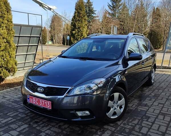 Серый Киа Сид, объемом двигателя 1.4 л и пробегом 146 тыс. км за 5999 $, фото 1 на Automoto.ua