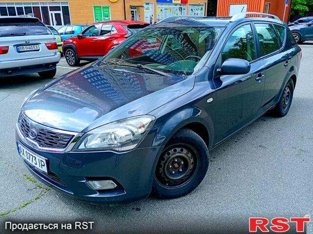 Серый Киа Сид, объемом двигателя 1.4 л и пробегом 240 тыс. км за 4300 $, фото 1 на Automoto.ua