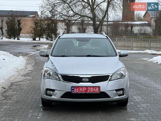 Сірий Кіа Сід, об'ємом двигуна 1.4 л та пробігом 159 тис. км за 5600 $, фото 1 на Automoto.ua